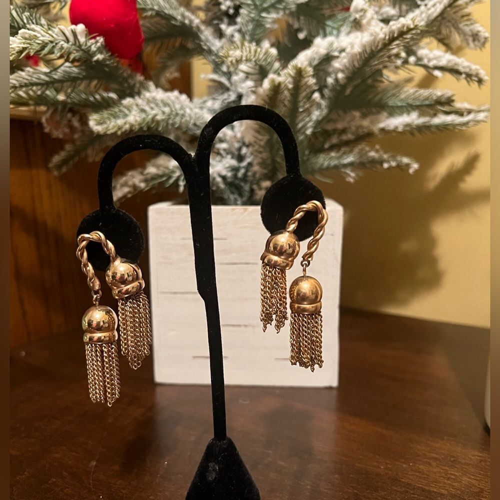 RARE VINTAGE BARTEK DOUBLE TASSEL GOLD CLIP EARRINGS